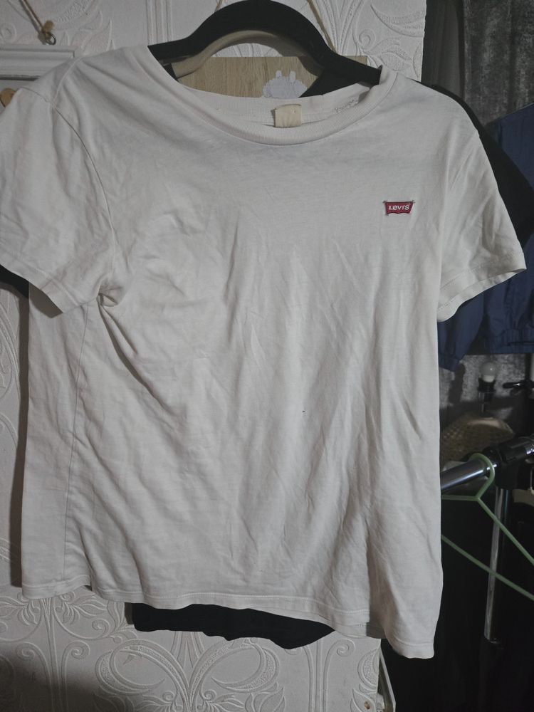Levi's white shirt