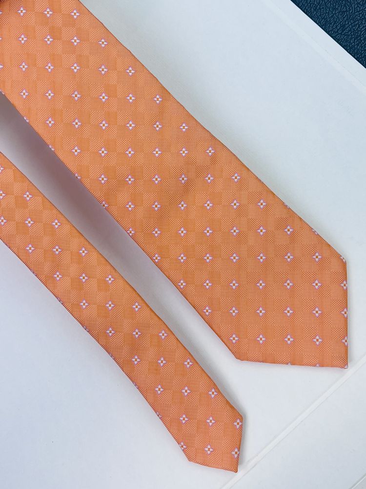 Coveri Moving Orange Patterned Tie 7