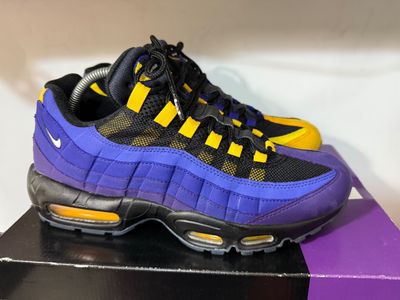 Nike Sneakers LeBron - boxed very clean