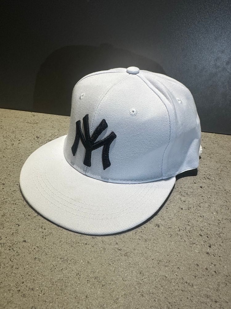 White Baseball Cap With Black Ny Logo 2