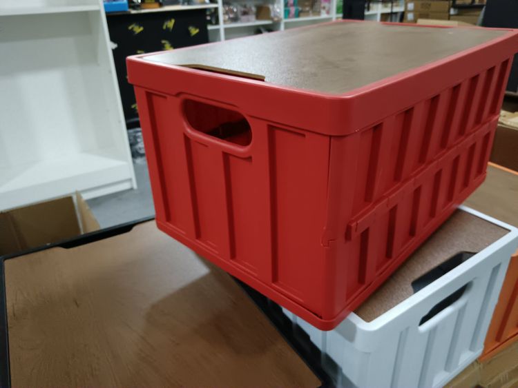 Plastic Storage Crate With Lid 2