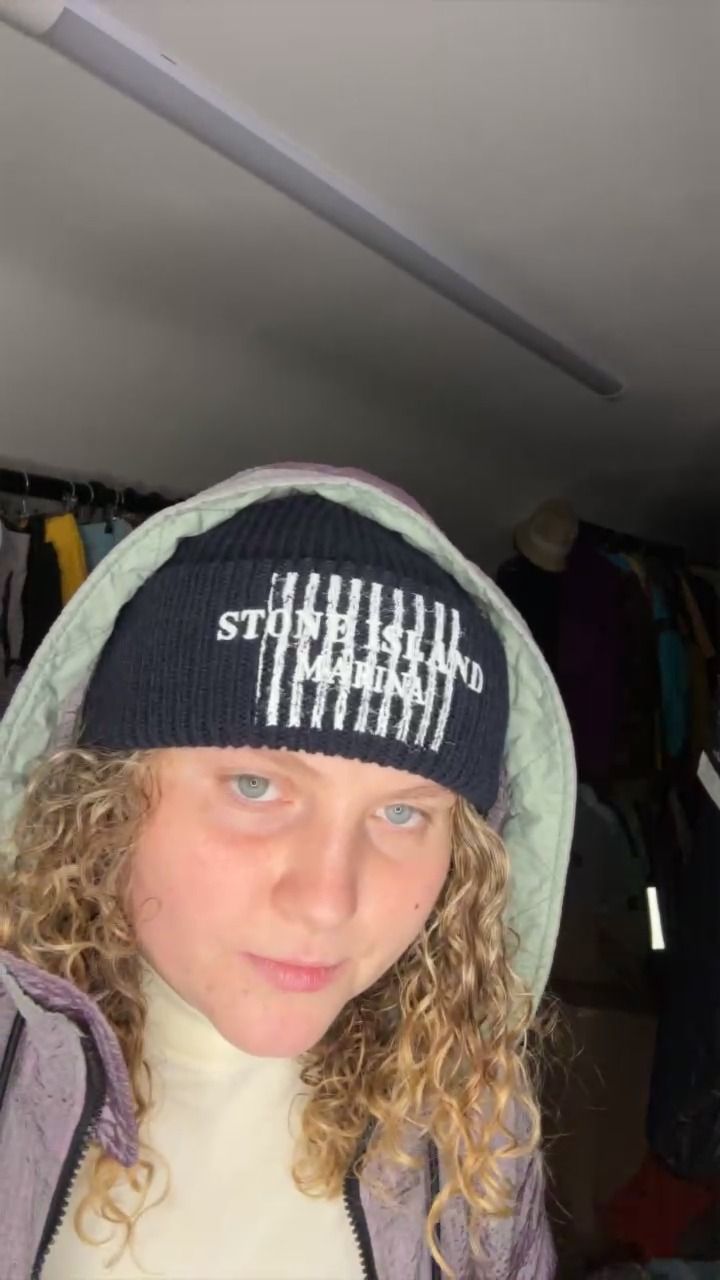 Stone Island STONE ISLAND MARINA BEANIE NAVY NEW NO TAGS TRIED ON HERE NS product image
