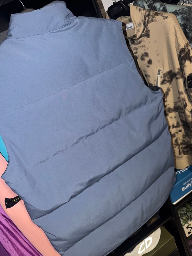Canada Goose Sleeveless Padded Vest 5