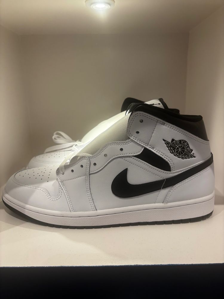 Jordan 1 High - Reverse Panda