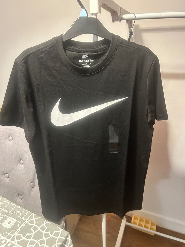 Nike Black T-Shirt