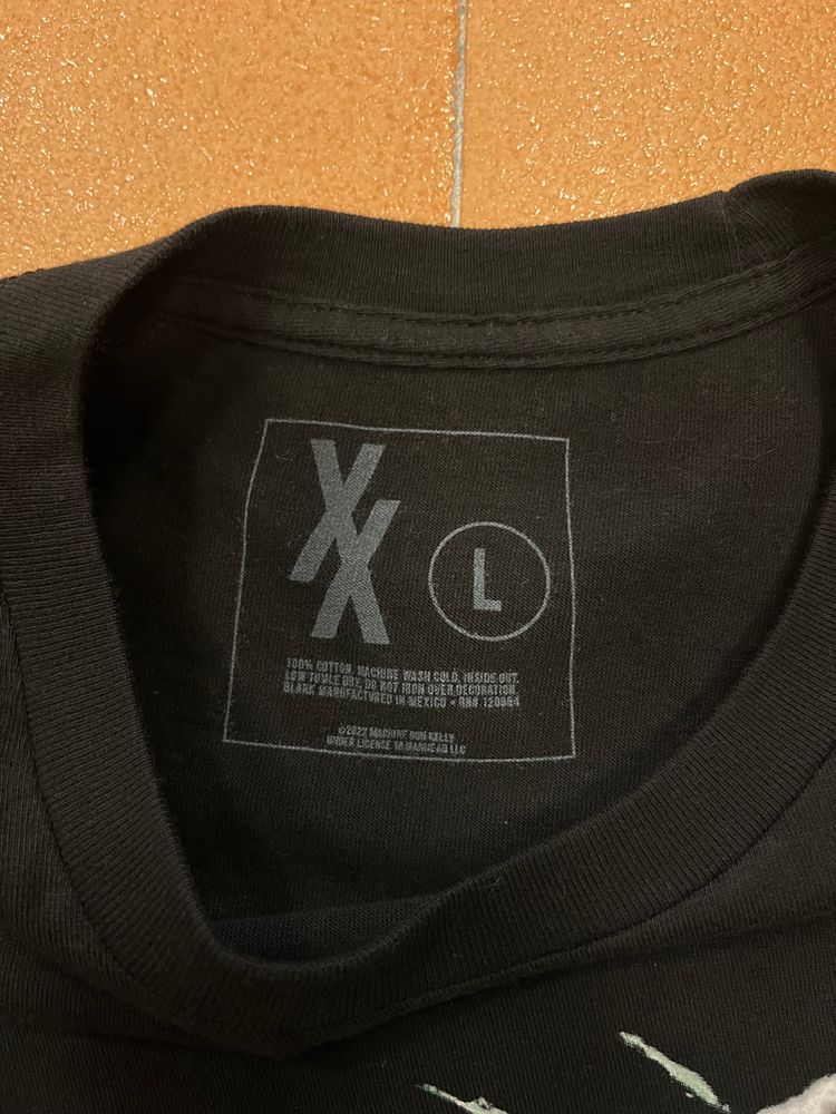 Black Graphic T-Shirt Machine gun kelly 3