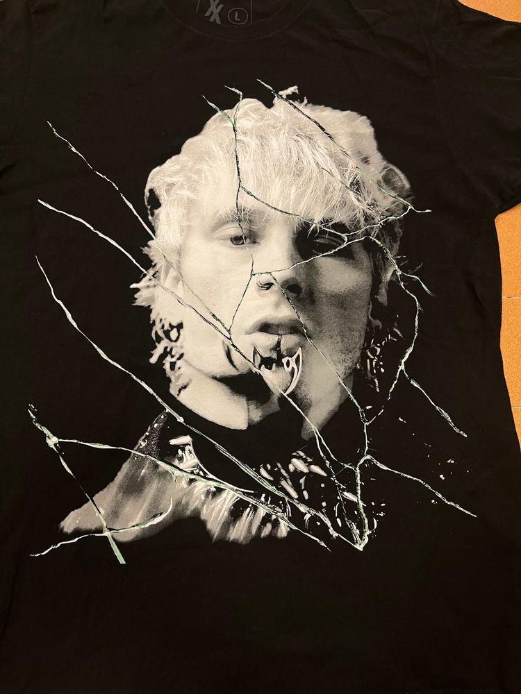 Black Graphic T-Shirt Machine gun kelly 2