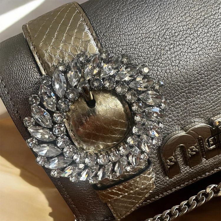 Miu Miu shoulder bag in Madras & metallic Ayers leather – Crystal jewel buckle (Authenticity card) imagen 10
