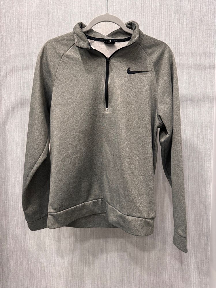 Nike Dri-Fit Grey Quarter-Zip Sweatshirt