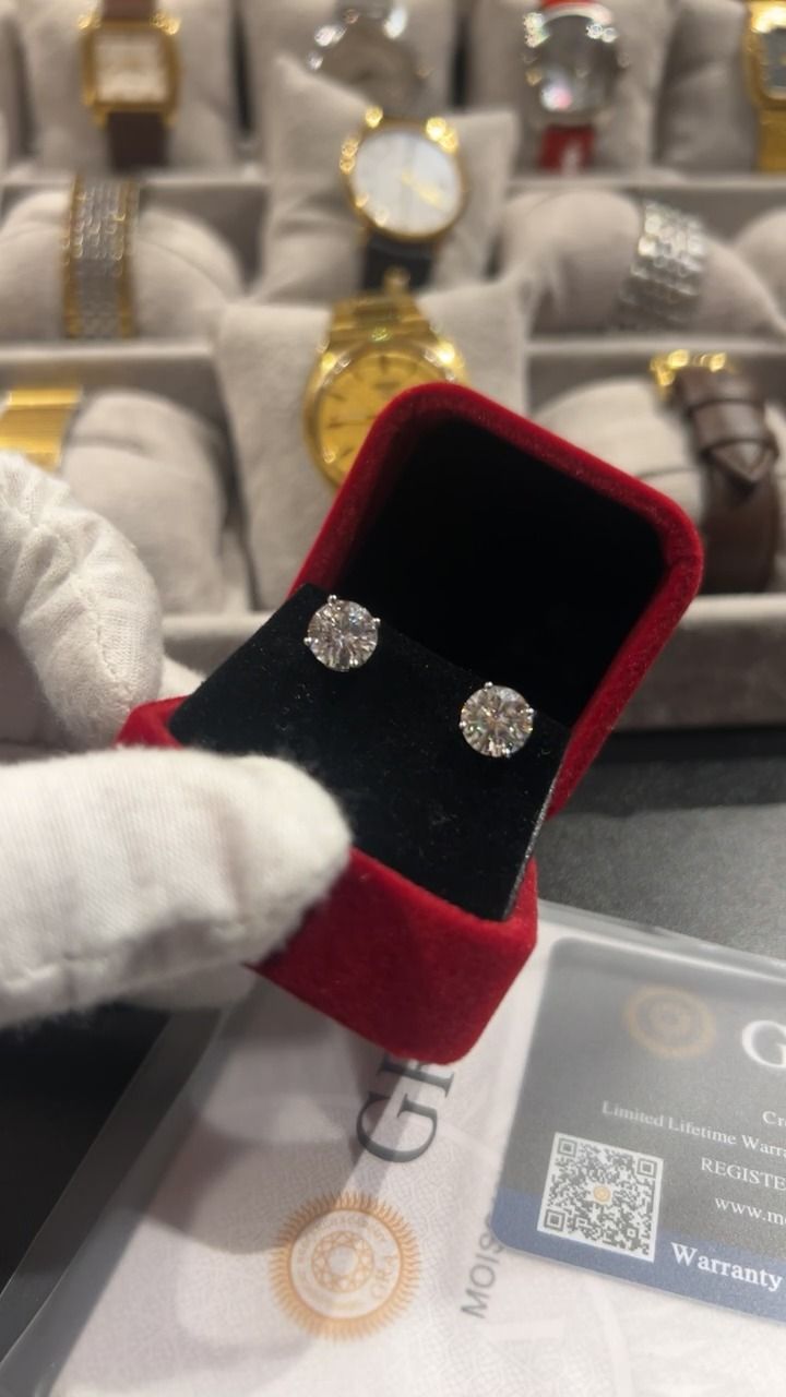 Other 2CT Mossiniate earing  product image