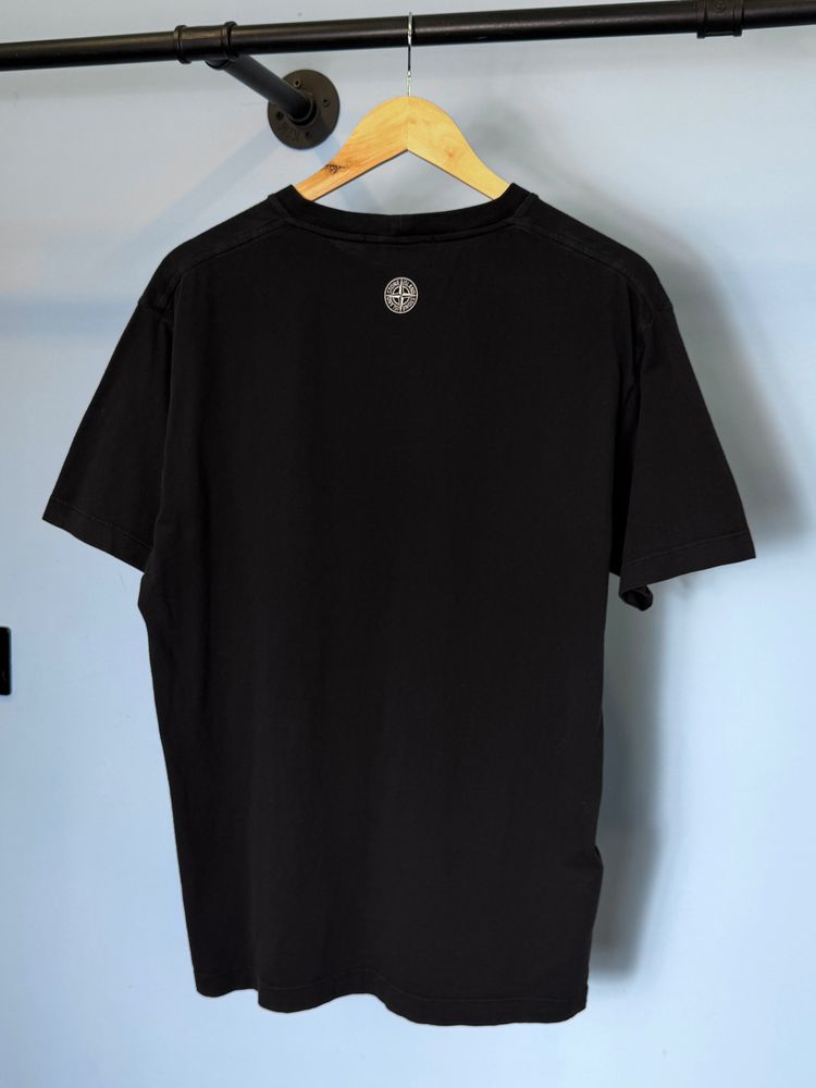 Large Stone Island Black Graphic Big Print T-Shirt obraz 4