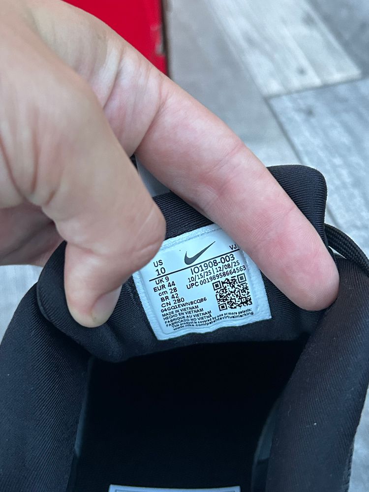 Nike Air Max 90 Drift Trainers - ‘Black Cool Grey’ - Size UK 9  9