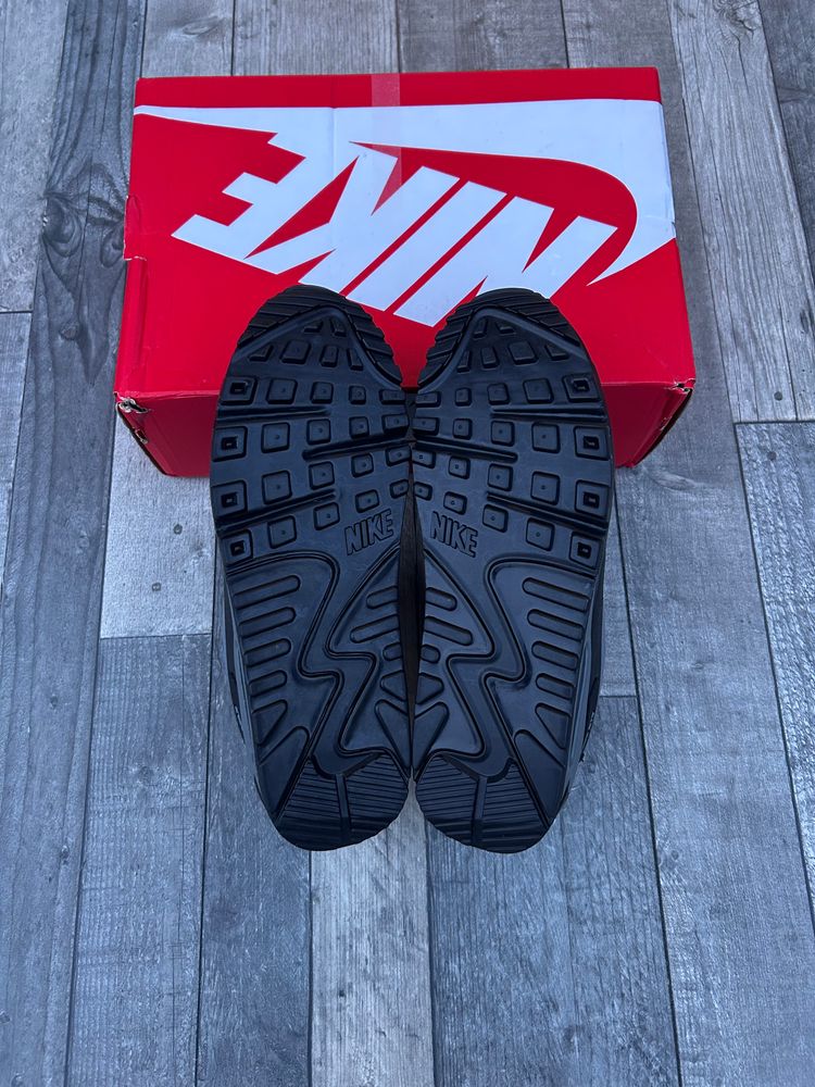Nike Air Max 90 Drift Trainers - ‘Black Cool Grey’ - Size UK 9  8