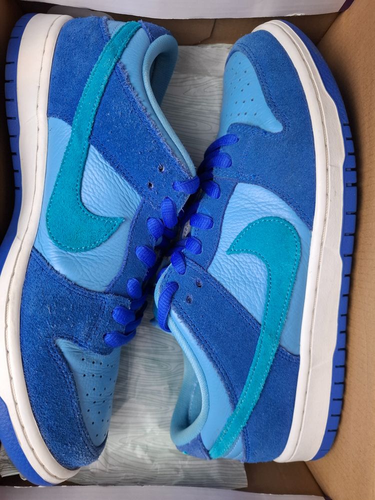 Nike Nike dunk low SB blue raspberry uk 9 (worn og box) product image