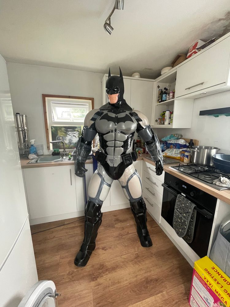 Immagine di A bat man with bat logo  3