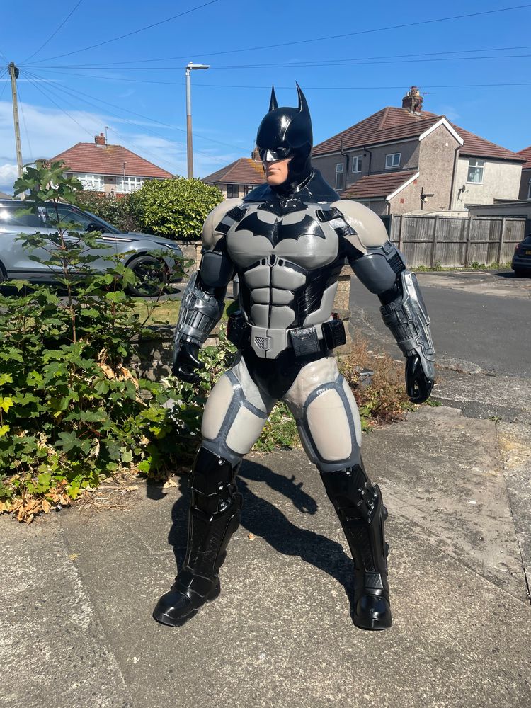 Immagine di A bat man with bat logo  2