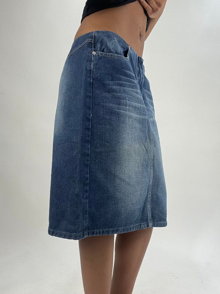 💚vintage edit thirty-five | small/medium blue diesel denim midi skirt image 2