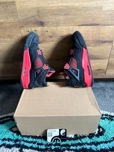 Nike Air Jordan 4 “Red Thunders” U.K. 8 6