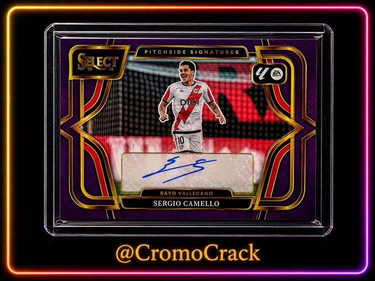 Sergio Camello Pitchside Signatures /49 – Purple – Panini Select LaLiga 2025/26 