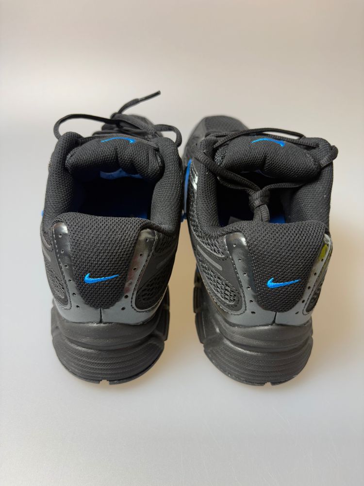 Nike V5 Rnr  3