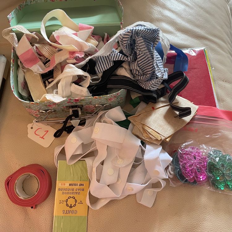 Assorted Appliques, Fabric Tapes & Trimmings Sewing Craft Destash in Mini Cardboard Suitcase Box 2
