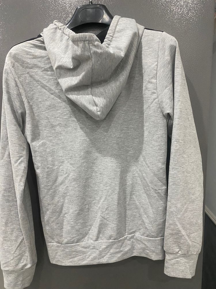 Immagine di Adidas con zip 2