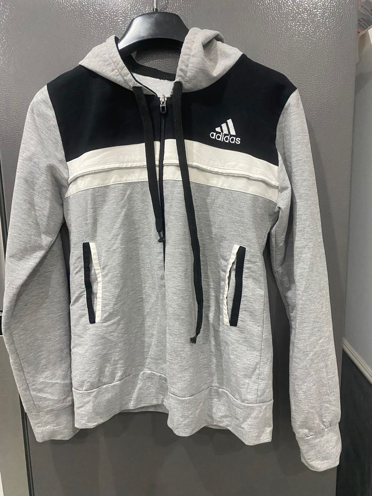 Adidas con zip