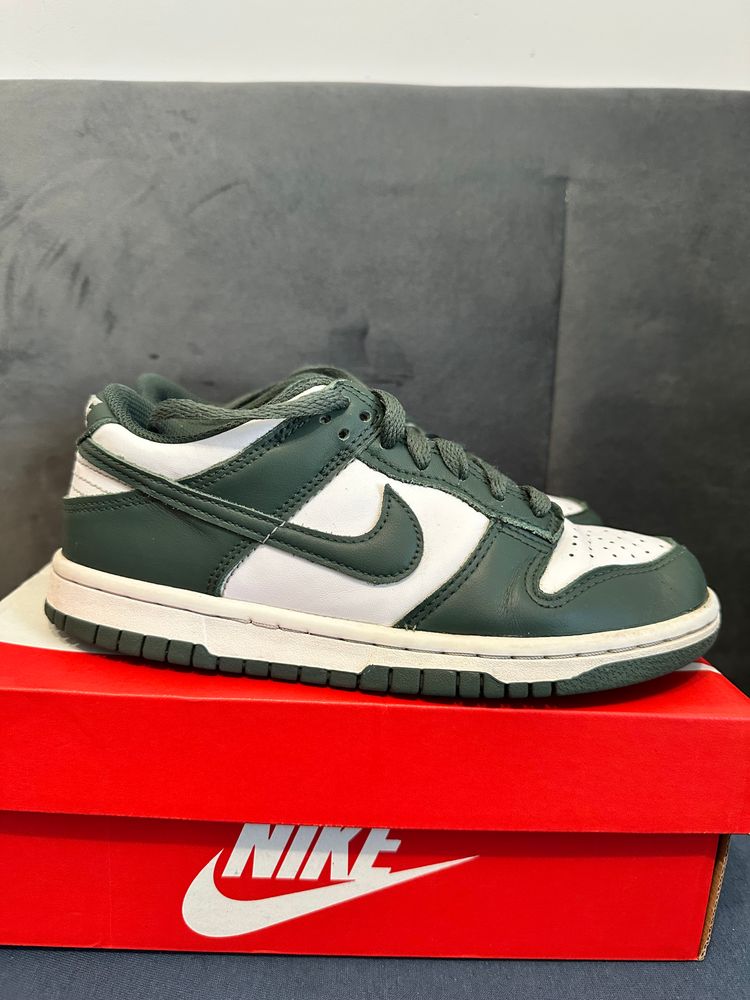 Nike Nike Low-Top Sneakers damskie rozmiar 36.5 product image