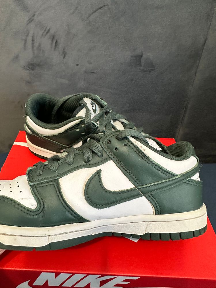 Nike Low-Top Sneakers damskie rozmiar 36.5 image 3