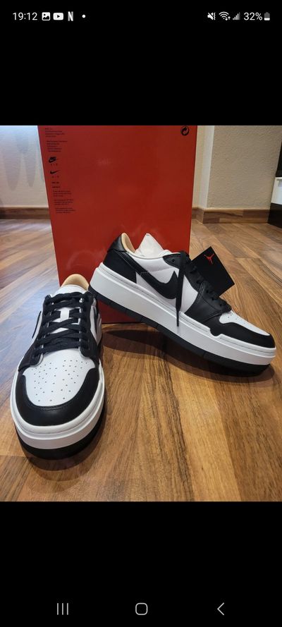 Nike Jordan 1 Low