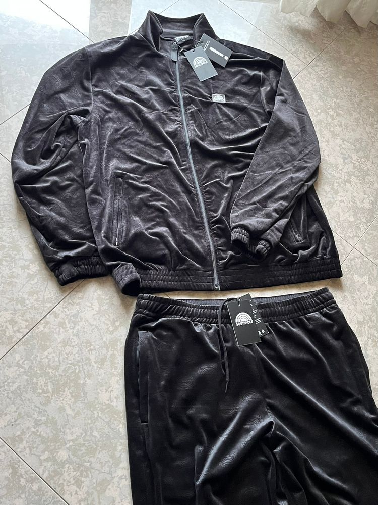 Set Soutphole Black Velour Tracksuit Jacket And Pants Set product image