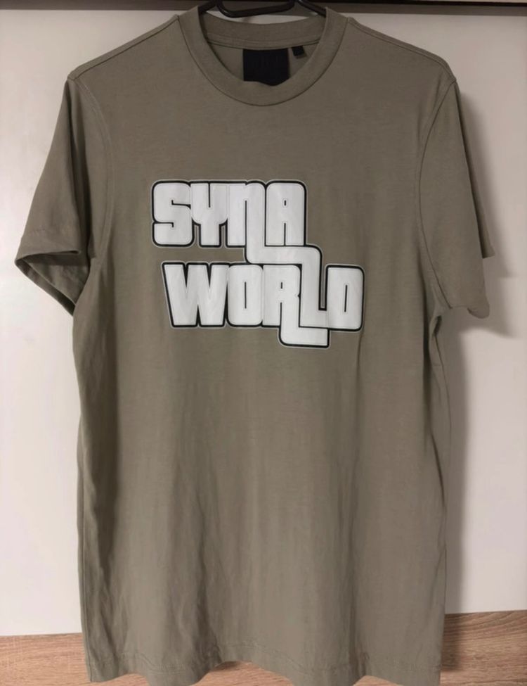 Syna Syna World T-Shirt product image