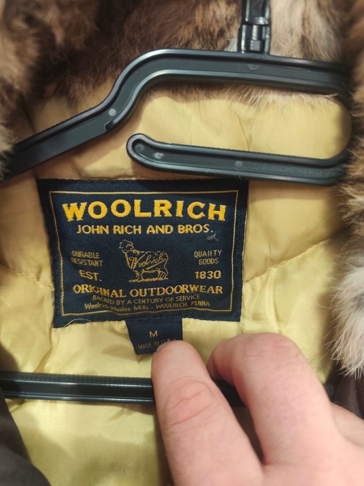 Immagine di Woolrich Brown Hooded Jacket With Fur Lining 4