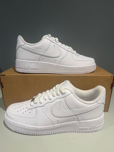 Nike Air Force 1 Low 07 White UK 8 (Replacement box)