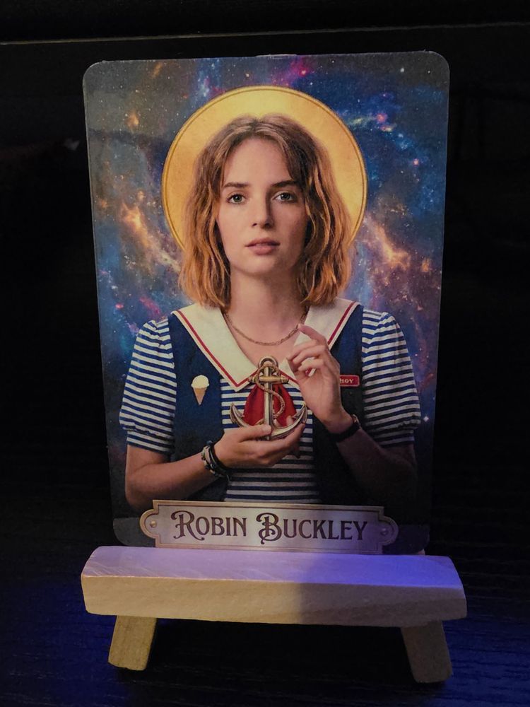 Robin Buckley Character Card