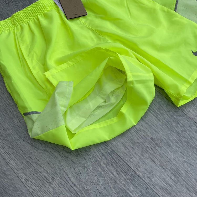 Nike Repel UV Windbreaker Running Jacket and 7" Challenger Shorts - Volt image 7