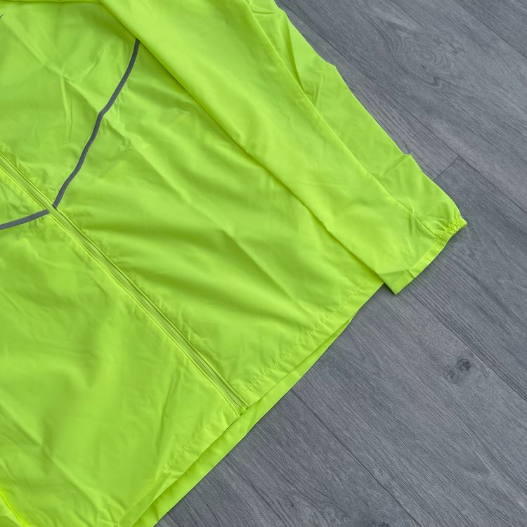 Nike Repel UV Windbreaker Running Jacket and 7" Challenger Shorts - Volt image 4