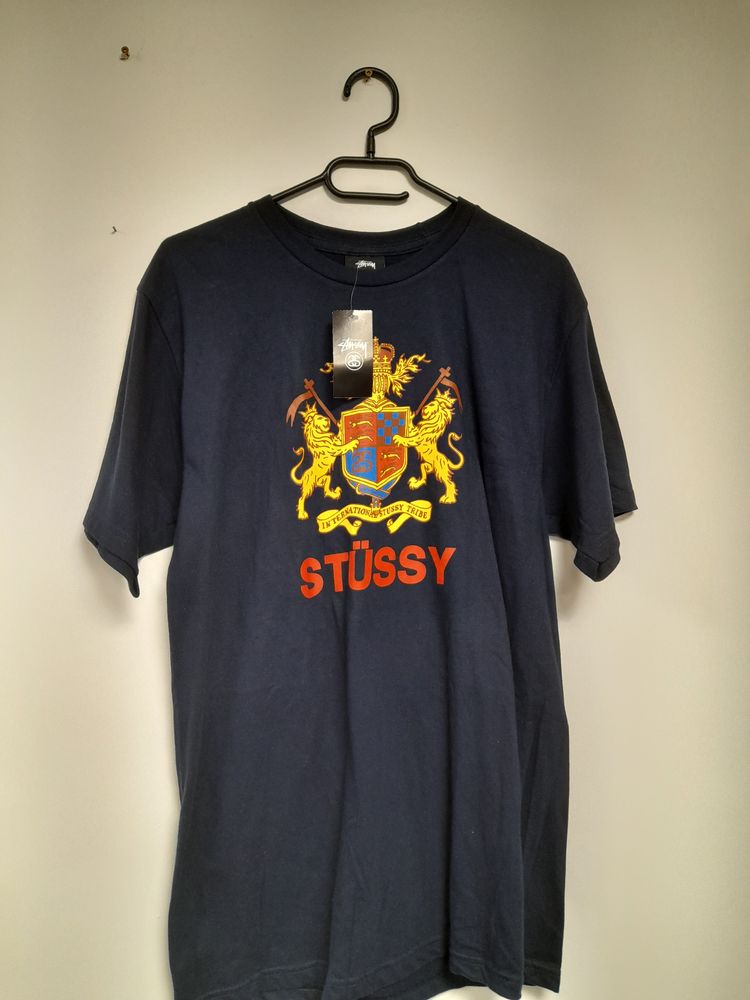 Stussy crest  T-Shirt medium 