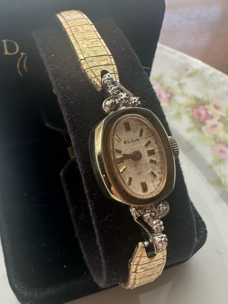 Immagine di Elgin Women'S Wristwatch 3