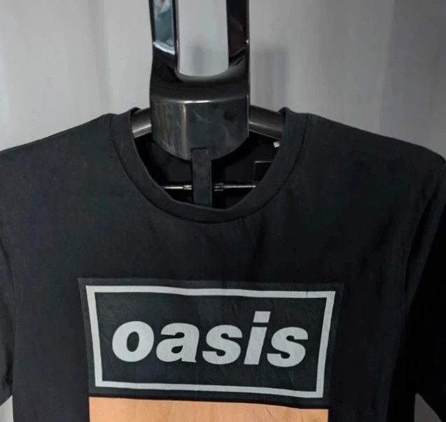 Immagine di Official Oasis Roll With It Black Graphic Band T Shirt Medium UK 10 12 Organic Cotton 7