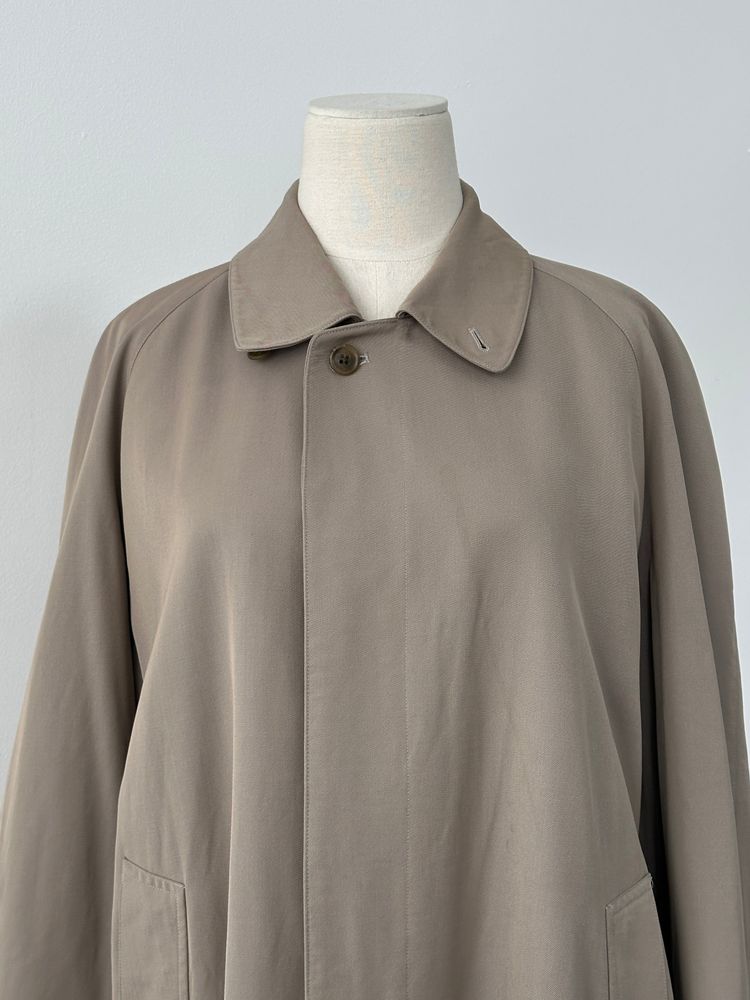 Immagine di Burberry 1990s Pure Tasmania Wool High Neck Trench - L 10