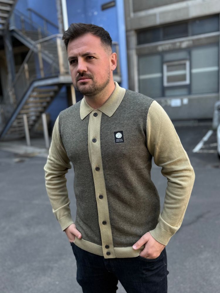 Pretty Green Roxy Longsleeve Knitted Polo Shirt Camel imagen 2