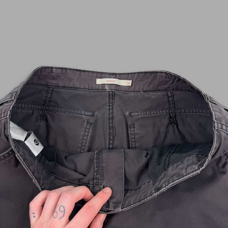 Levi's 2000's technical baggy wide leg cuffed cargo bottoms (M) image 3