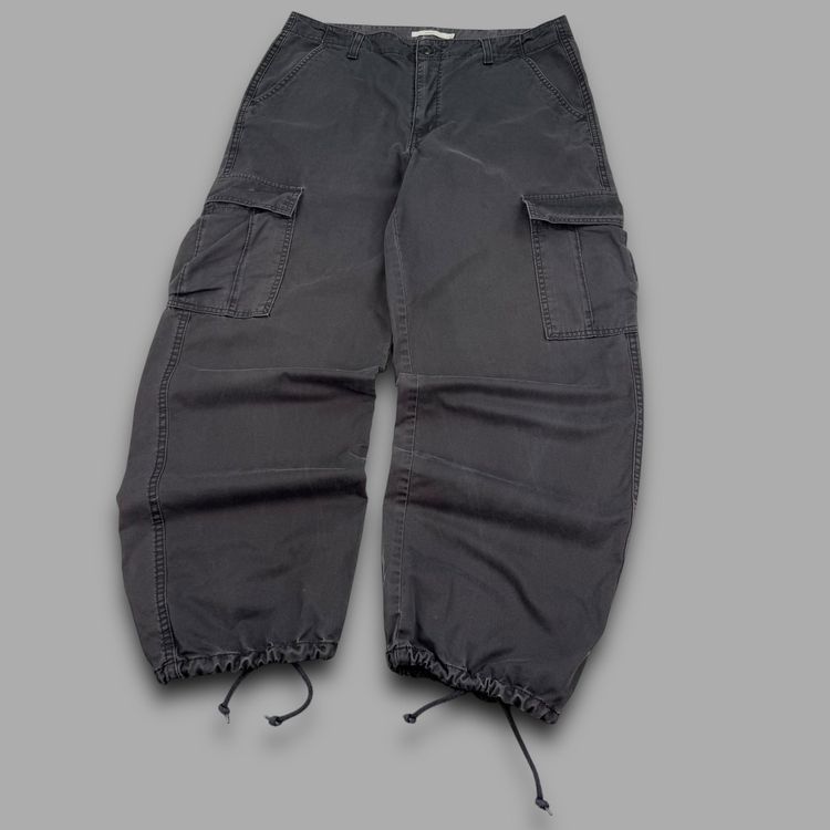 Levi's 2000's technical baggy wide leg cuffed cargo bottoms (M) image 10