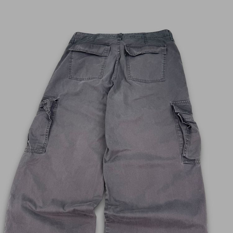 Levi's 2000's technical baggy wide leg cuffed cargo bottoms (M) image 2