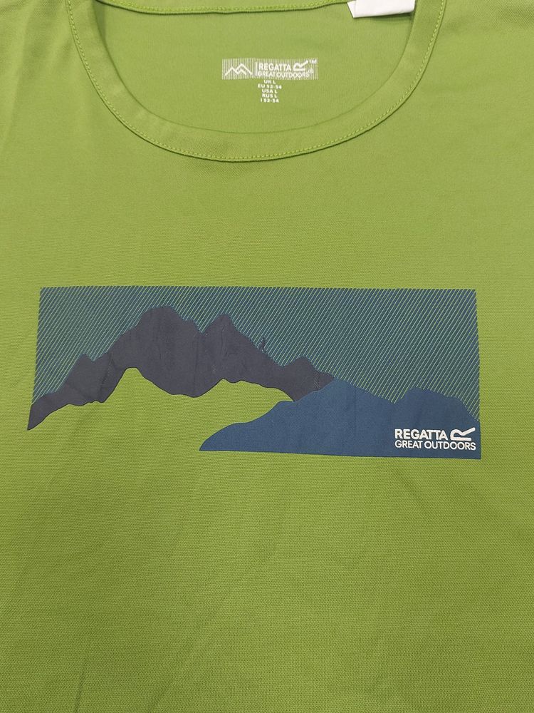 Green Graphic T-Shirt image 2