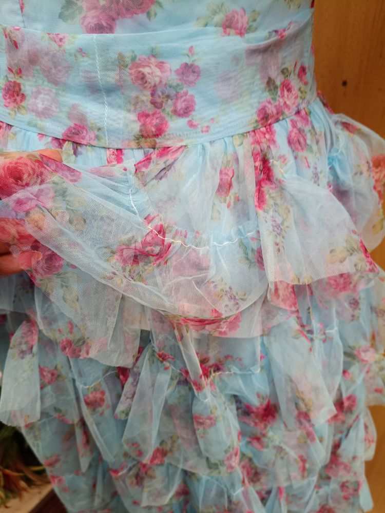 Blue Floral Puff Sleeve Dress image 4
