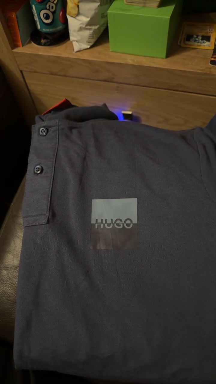 Hugo Boss Shirt L Preloved  image 1