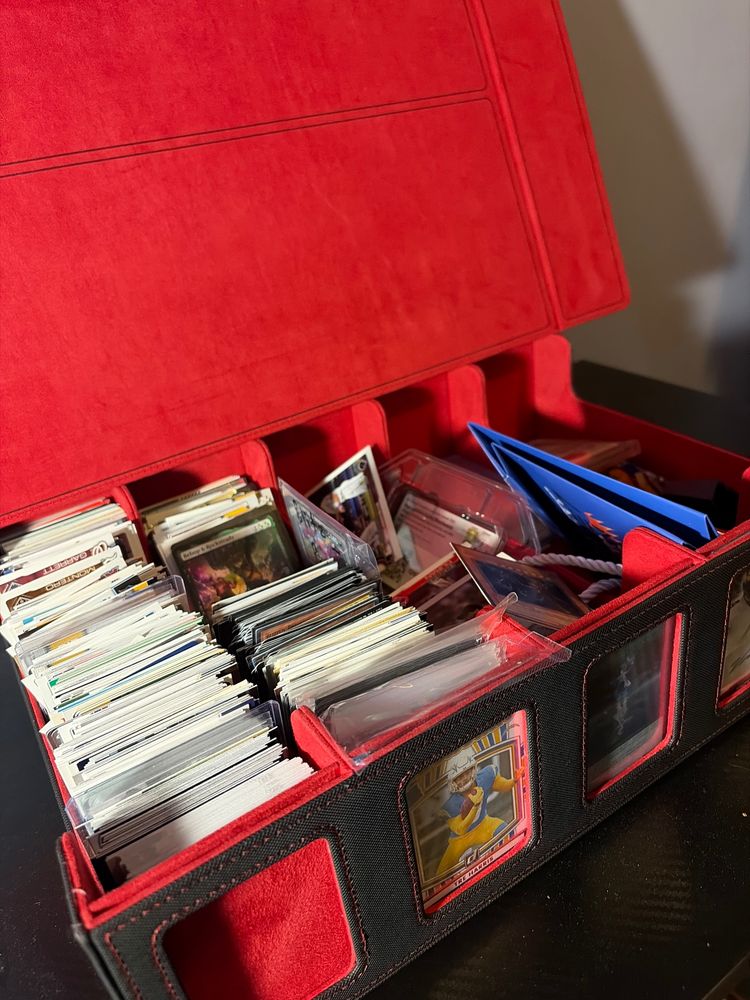 Assorted trading card singles 