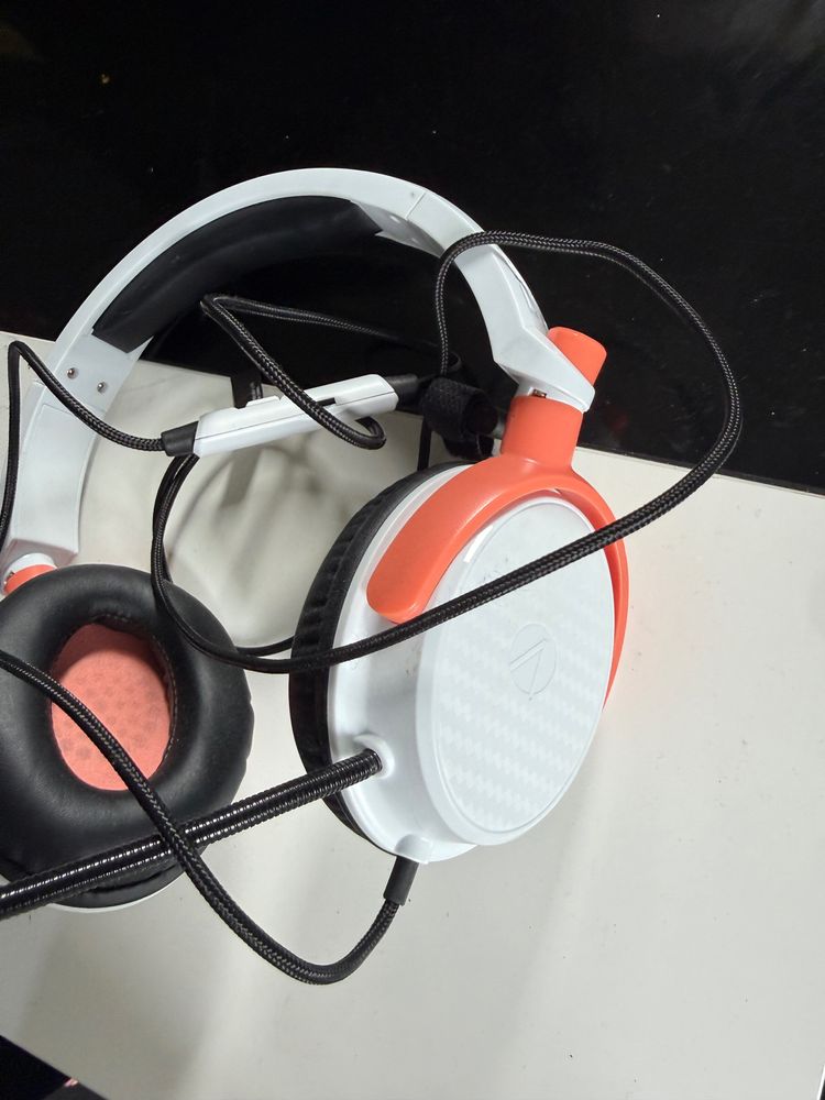 Other White And Orange Wired Headphones wired  product image